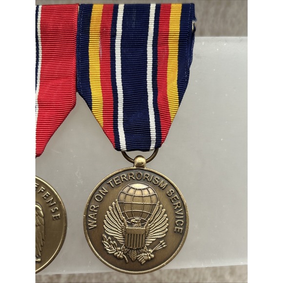 National Defense Service Medal (NDSM)‎ & Global War on Terrorism Service Medal - Picture 3 of 4